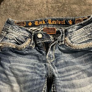 Mid rise rock revival skinny jeans size 25 Priscilla